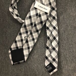 CALVIN KLEIN mens tie